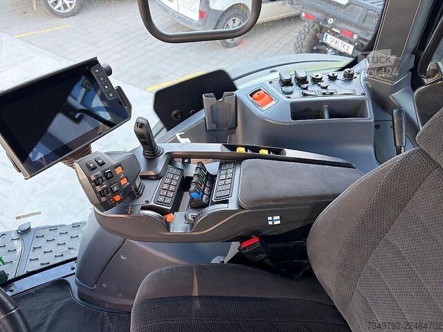 Traktor Valtra N175 Direct