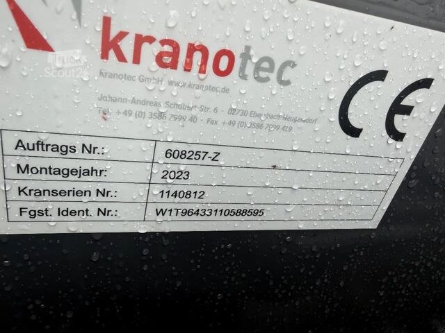 Vrachtwagen met kraan Mercedes-Benz AROCS 4142 8x4 HMF 4020 K6 + JIB FJ 600-K4