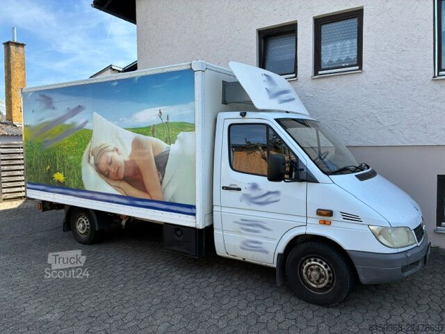Dostavno vozilo s kesonom Mercedes-Benz Sprinter 316