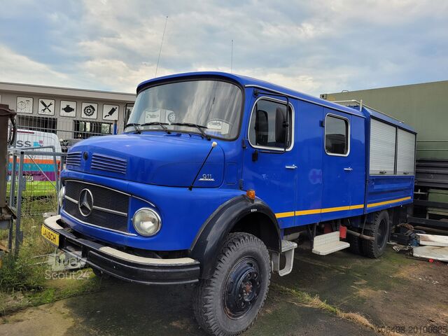 Tovornjak s ploščadjo MERCEDES-BENZ LA 911 B MA 4x4 1017 A 1217A 1417A~