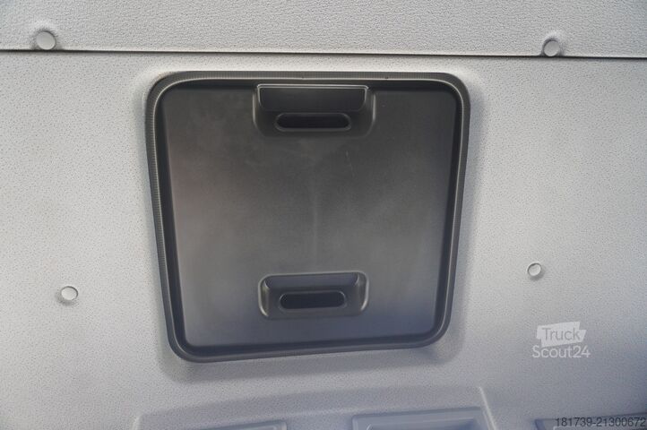 Kontener Mercedes-Benz Atego 818 / Box superstructure / DAUTEL