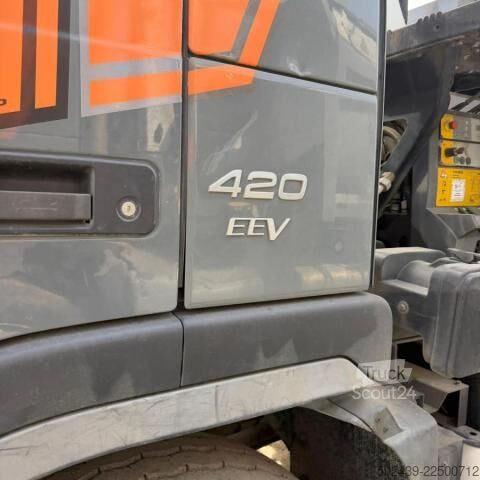 Camión portacontenedores de gancho Volvo FMX 420