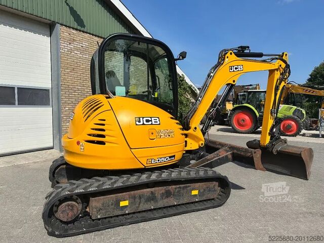 Mini bager JCB 8050