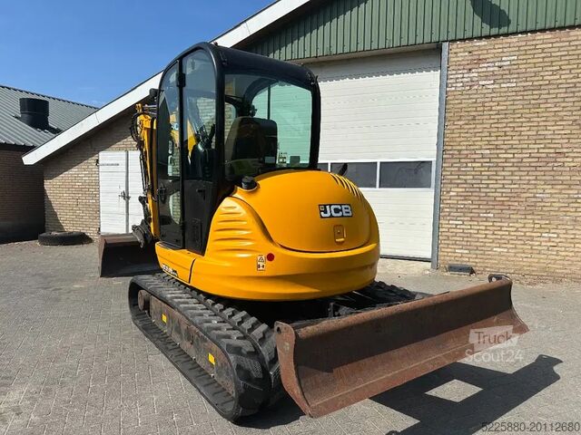 Mini bager JCB 8050