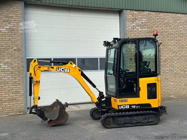 Mini bager JCB 19C-1