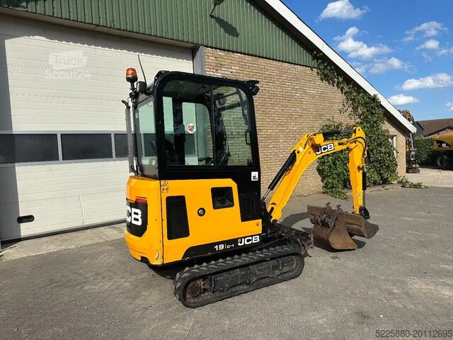 Mini bager JCB 19C-1