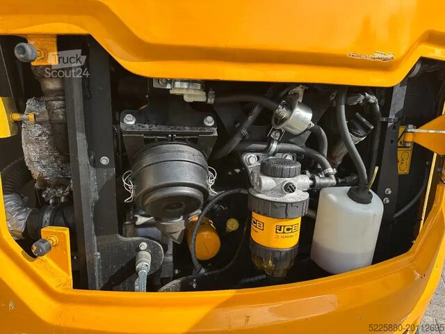 Mini bager JCB 19C-1