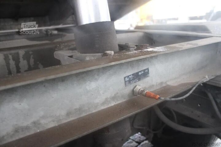 Tipper 3 côtés Renault D 150 + 3SIE TIPPER + EURO 6 + PERFECT!!! 186KM