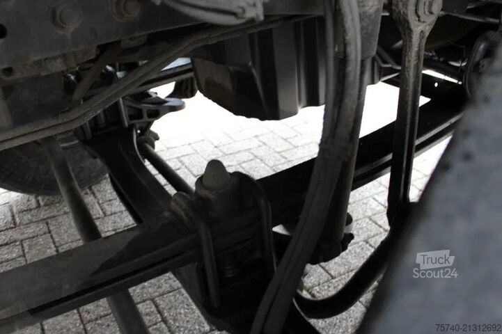 Plateforme de chargement ouverte Mercedes-Benz Axor 2633 + 6x2 + euro 5 + manual