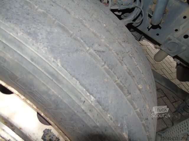 Грузоподъемная платформа Mercedes-Benz Axor 2633 + 6x2 + euro 5 + manual