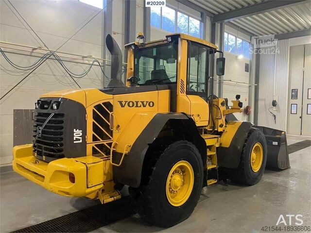 Ekskavatör Volvo L70F wheel loader w/ bucket from 2021