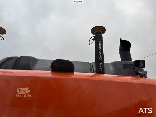 гусеничний екскаватор Hitachi ZX190LC-6 Tracked excavator w/ 2 buckets, tilt and