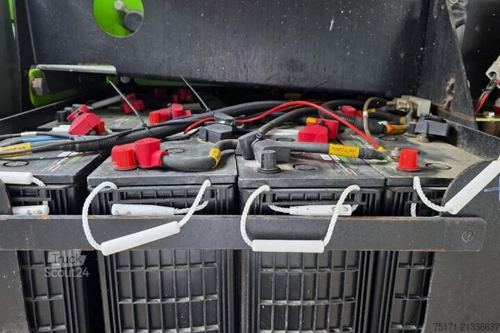 Sujungta teleskopinė darbo platforma Niftylift HR28 HYBRIDE Hybrid, 4x4 Drive, 28m Working Height