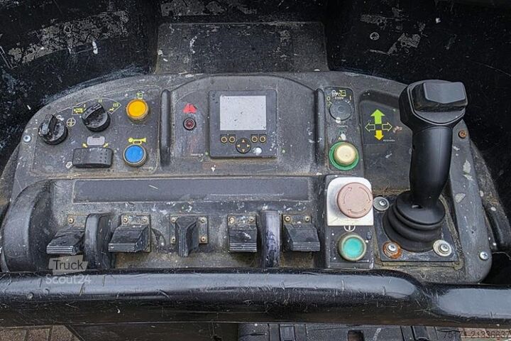 Sujungta teleskopinė darbo platforma Niftylift HR28 HYBRIDE Hybrid, 4x4 Drive, 28m Working Height