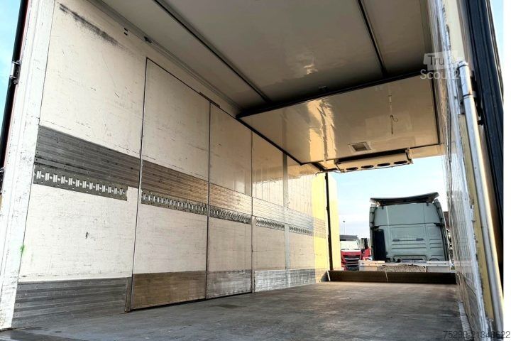 Koeltrailers  AH18 Carrier Supra 950 TK