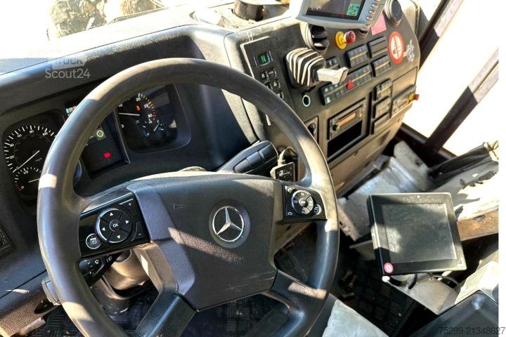 Camion à ordures Mercedes-Benz Econic 2635 6x2*4 Getriebeschaden