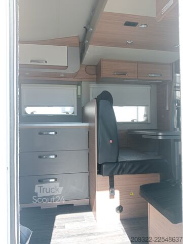 Halvintegrerad husbil 2024 Ford Transit Weinsberg Carasuite | Automatico | 5 posti letto