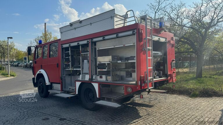 Feuerwehrauto Mercedes-Benz 1222