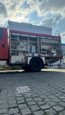 Feuerwehrauto Mercedes-Benz 1222