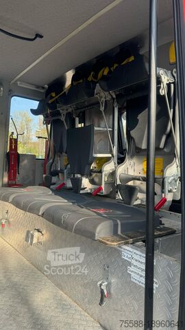 Feuerwehrauto Mercedes-Benz 1222