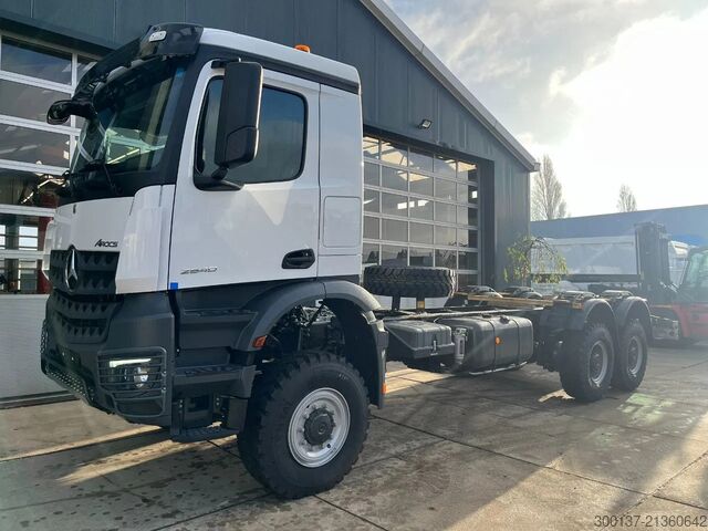Châssis avec cabine Mercedes-Benz Arocs 3340 A 6x6 Chassis cabin