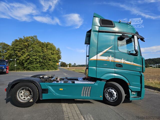Trattore stradale standard Mercedes-Benz Actros 1851 LS 4x2 Unfall
