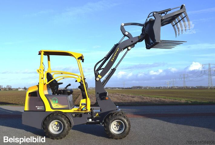 Ratinis krautuvas Eurotrac W11 Schutzdach 26 PS  Hoflader Radlader