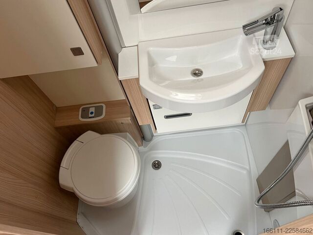 Полуинтегриран кемпер BÜRSTNER Lyseo T 690G  - Einzelbetten -  -