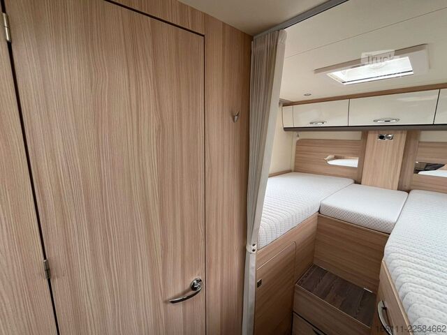 Полуинтегриран кемпер BÜRSTNER Lyseo T 690G  - Einzelbetten -  -