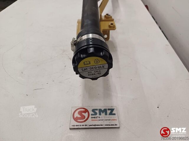 Motorteil Caterpillar Hose + cap engine oil filler + plates Caterpillar