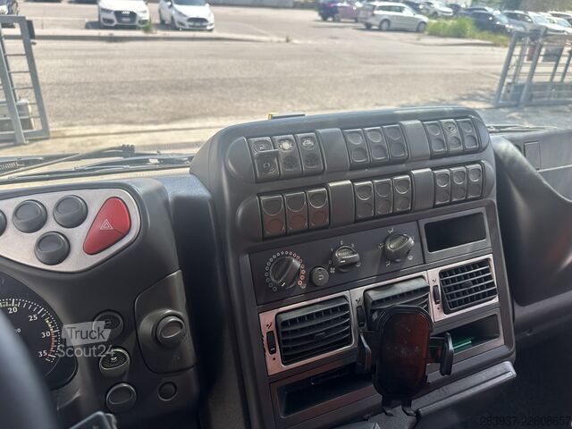 Dostavno vozilo s kesonom IVECO 75E18