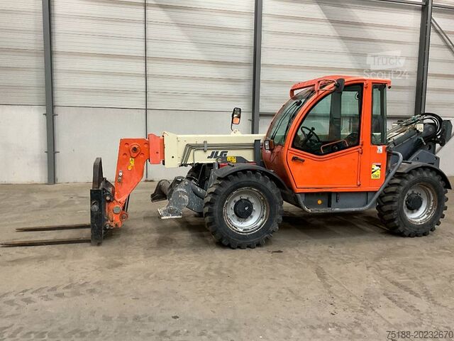Chargeur télescopique JLG 3513