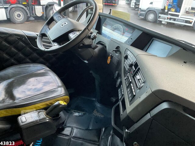 Standard-SZM Volvo FH 16.750 8x4 Euro 6 Tridem Hydrauliek