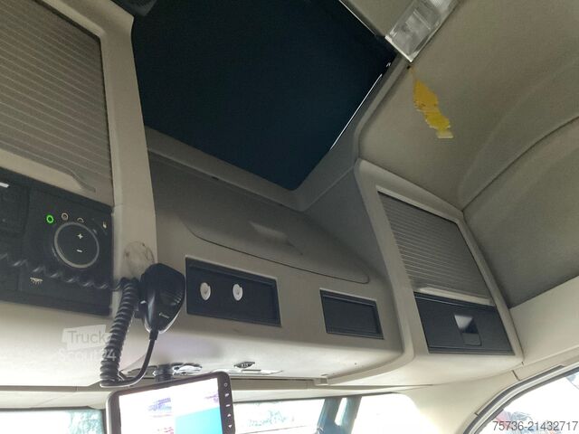 Standard-SZM Volvo FH 16.750 8x4 Euro 6 Tridem Hydrauliek