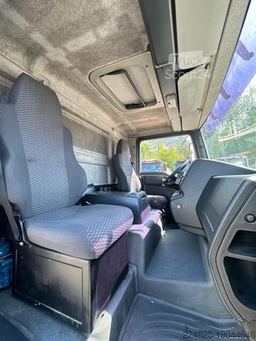 Camion frigorifique MAN TGL 12.180 4x2 BL KÜHLKOFFER+LBW*2007*EURO4*