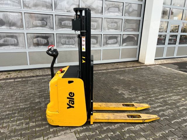 Stivuitor manual YALE MS 12 AC / Triplex: 4m! / nur 229h! / 2014