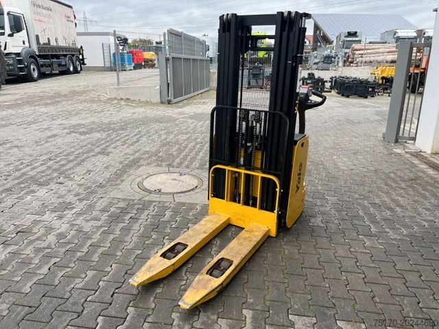 Stivuitor manual YALE MS 12 AC / Triplex: 4m! / nur 229h! / 2014