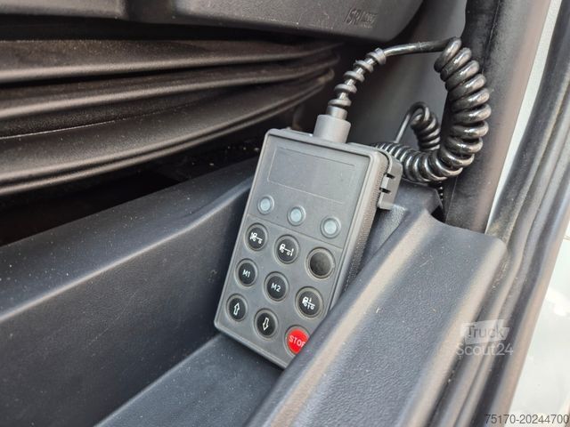 Vrachtwagen met bakwagen IVECO Stralis AT190S42/FP-D LBW 1.500kg faltbar Bett