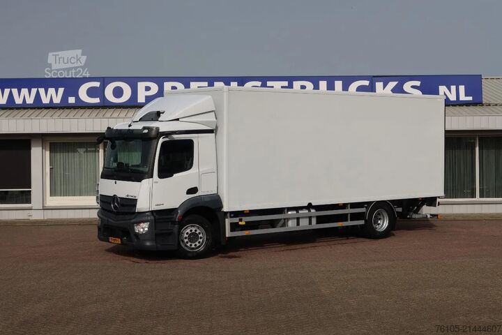 Valise Mercedes-Benz Bakwagen + DHollandia 2000 kg