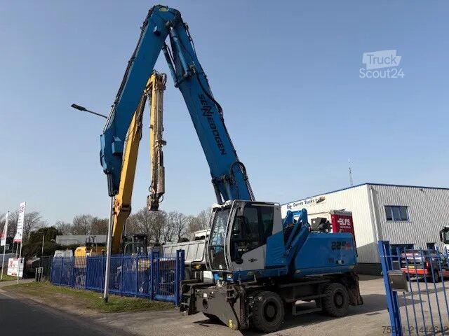 Maskin for materialhåndtering Sennebogen 825E