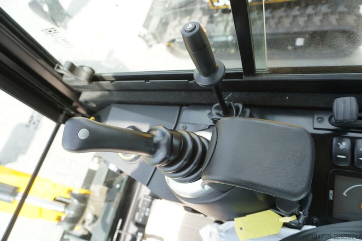 Minigravemaskine på bælter - 7 stk. JCB 16 C-1 mini crawler excavator / joystick