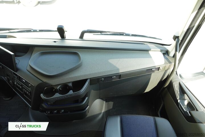 Standard tractor unit VOLVO FH 500 Globetrotter XL Varios