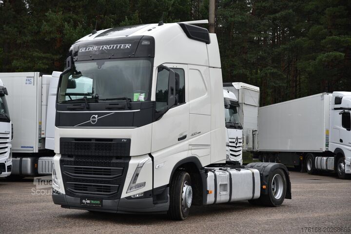 Standard tractor unit VOLVO FH 460 Globetrotter XL Varios i-Save