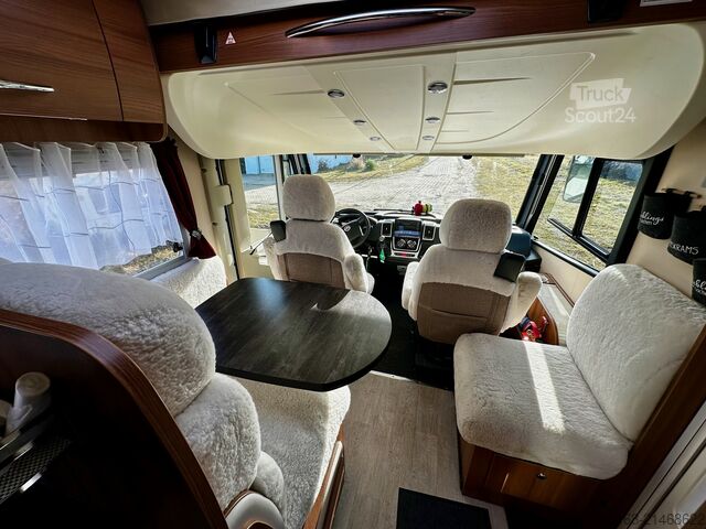 Integrerad husbil Chausson Exaltis 7017