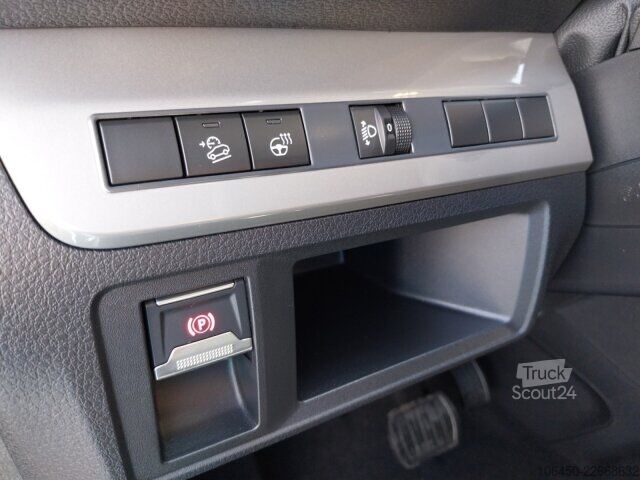 Minibus Citroën Spacetourer PLUS XL 180 +180°Kamera+Navi+SHZ+