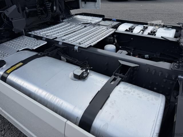 Standardní tahač Volvo FH 500 Aero TC Leder Alufelgen LED Retarder