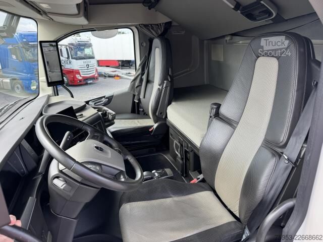 Standardní tahač Volvo FH 500 Aero TC Leder Alufelgen LED Retarder