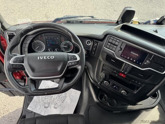 Standardní tahač Iveco S-Way 460 4x2 Intarder Standklima Drum Kompressor