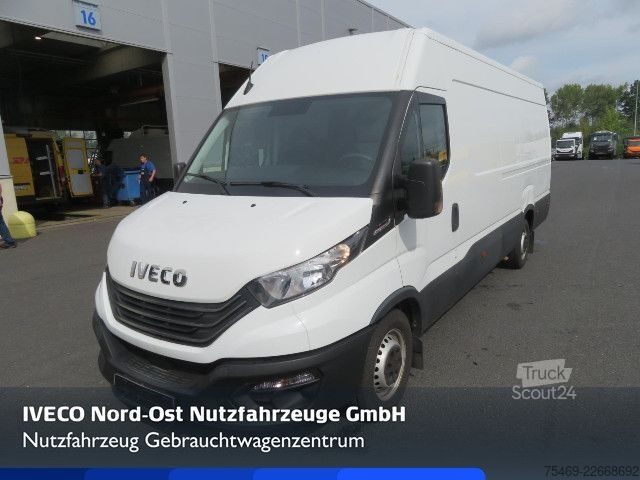 Fourgon surélevé IVECO 35S16A8V