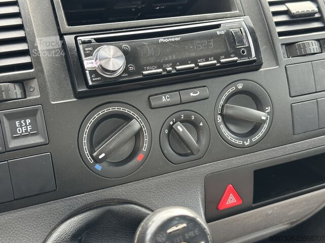 Pick-up van VW T5 1.9 TDI Pritsche  KLIMA   TÜV 12 27   AHK
